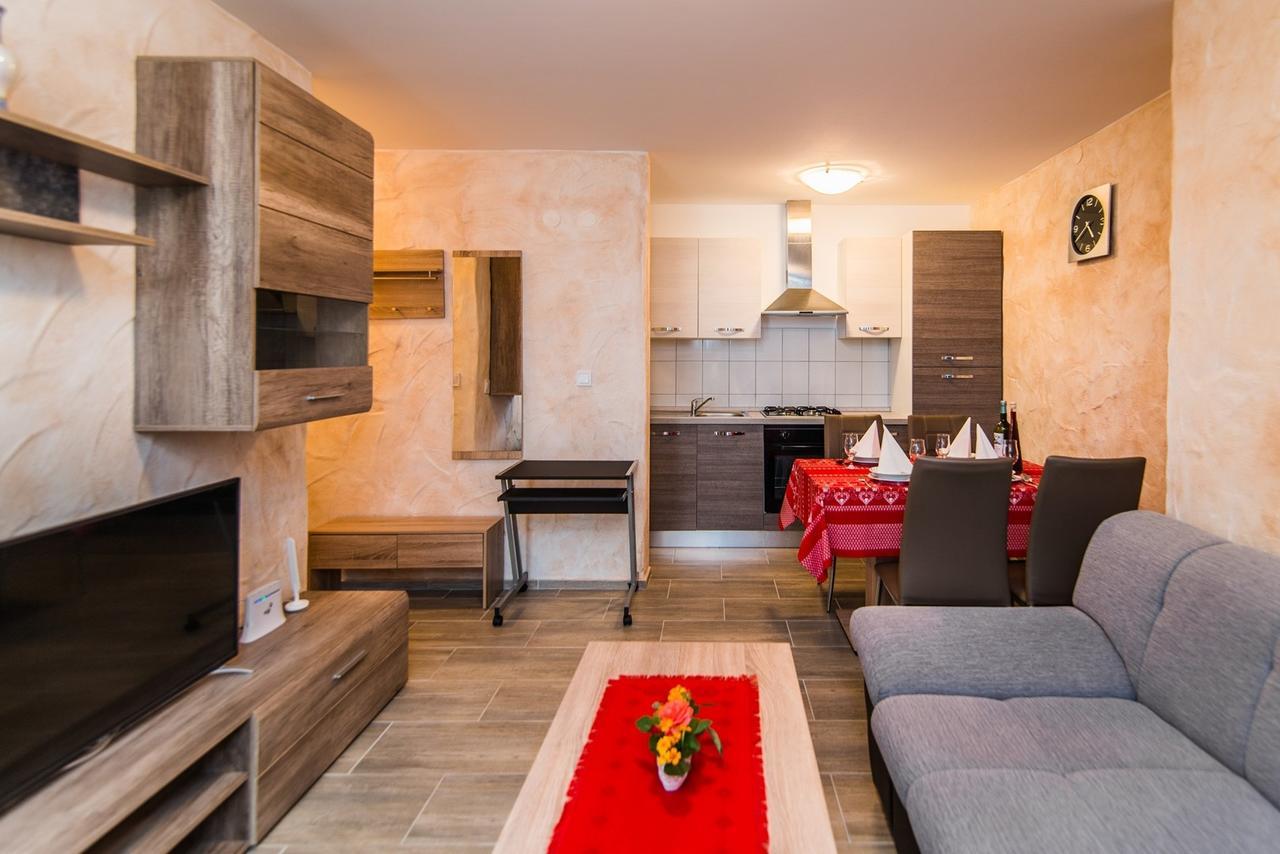 Apartment Stela Porec Esterno foto