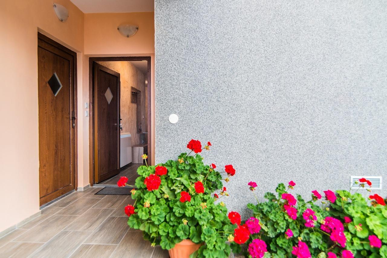 Apartment Stela Porec Esterno foto