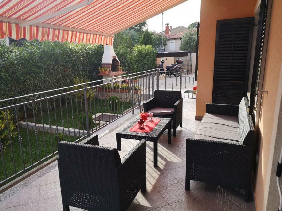 Apartment Stela Porec Esterno foto